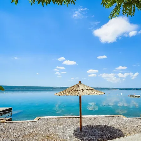 Holiday home Gordana By Interhome Maslenica